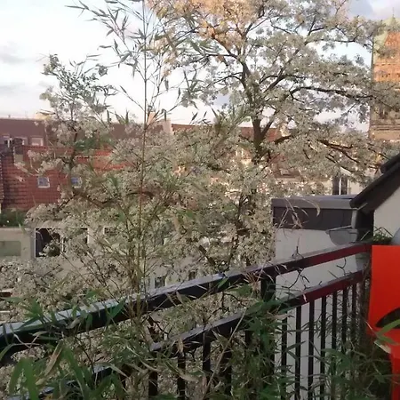 In Pempelfort - *